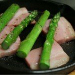 厚切りベーコンとアスパラのオーブン焼き 580円